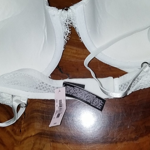 Victoria secret  bra New  never use - Picture 4 of 7